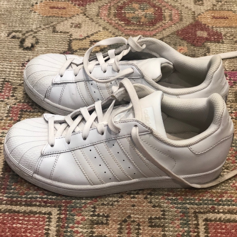 Adidas tennis shoes
